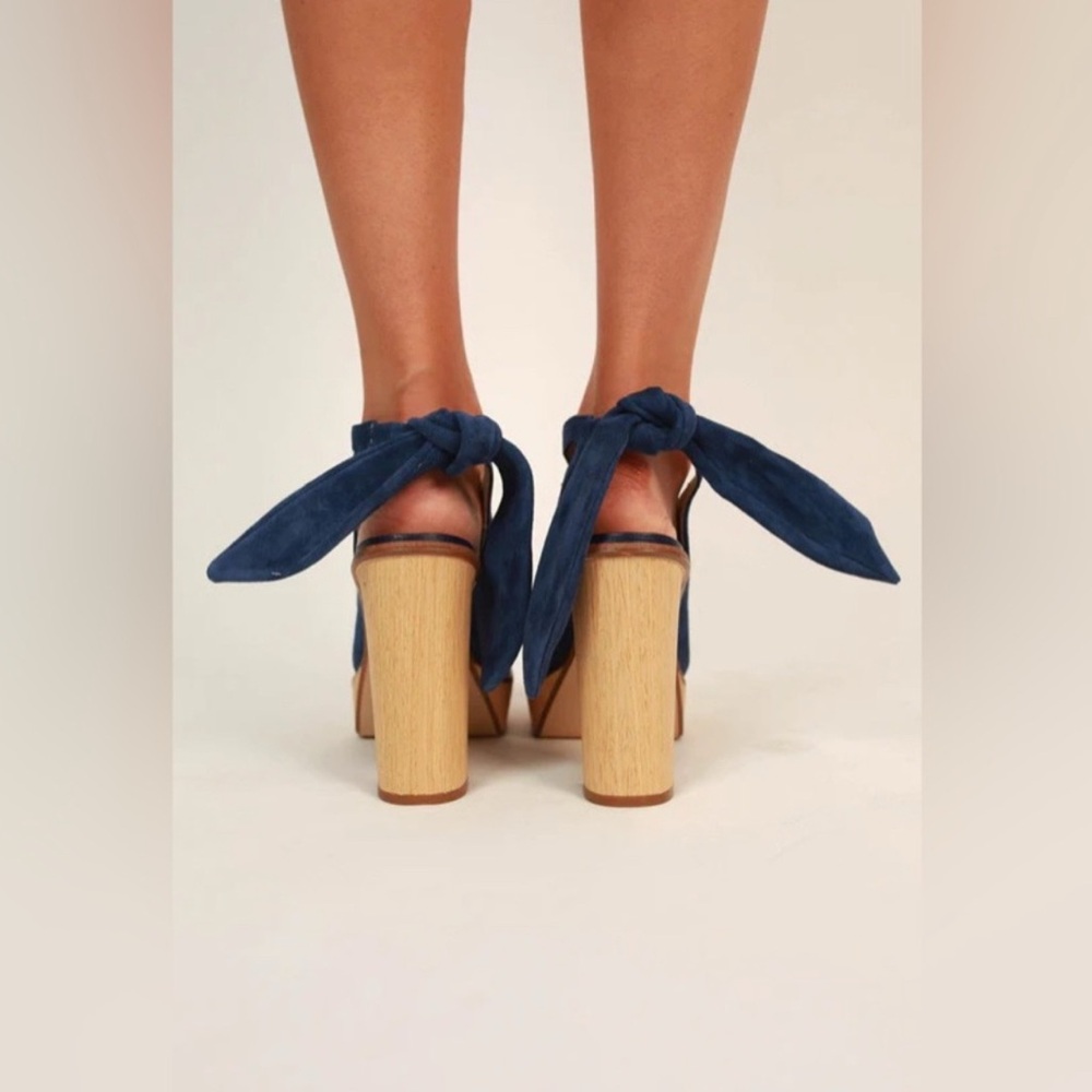 Very Volatile Rissa Heels in Blue
